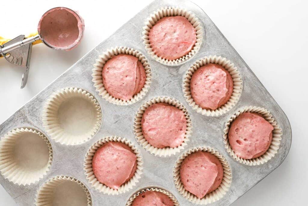 strawberry cupcakes with strawberry buttercream